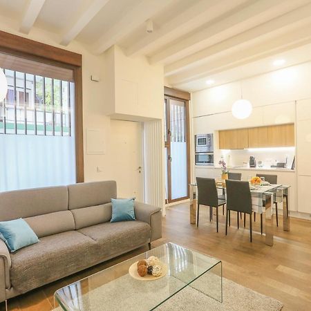 T&L Triana Loft - Just Like At Home Севиля Екстериор снимка