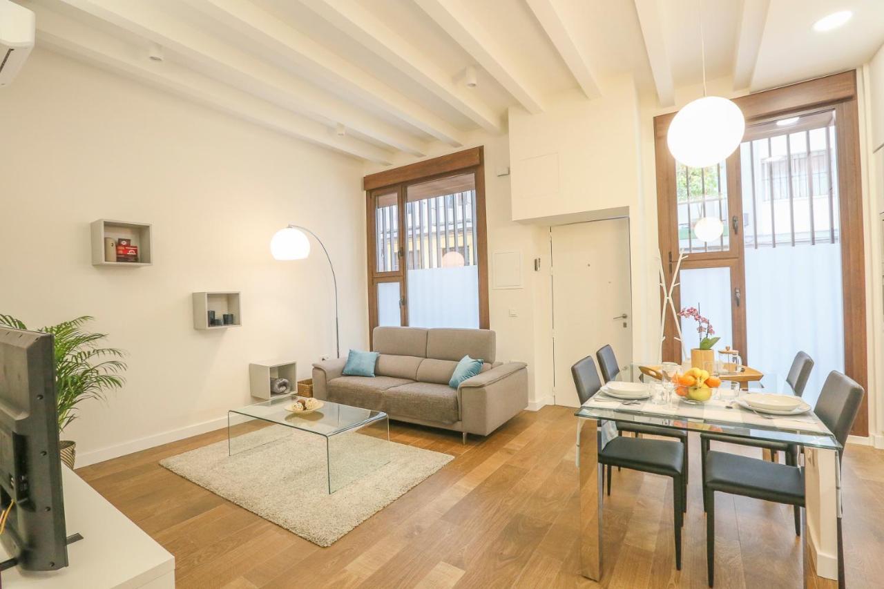 T&L Triana Loft - Just Like At Home Севиля Екстериор снимка